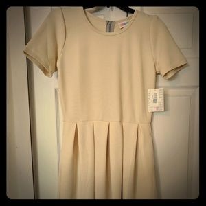 NWT LulaRoe Amelia Sz. M